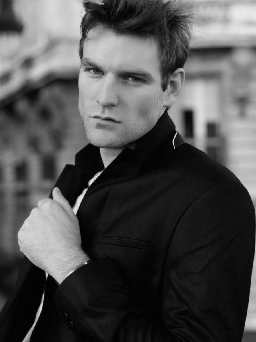Chris L