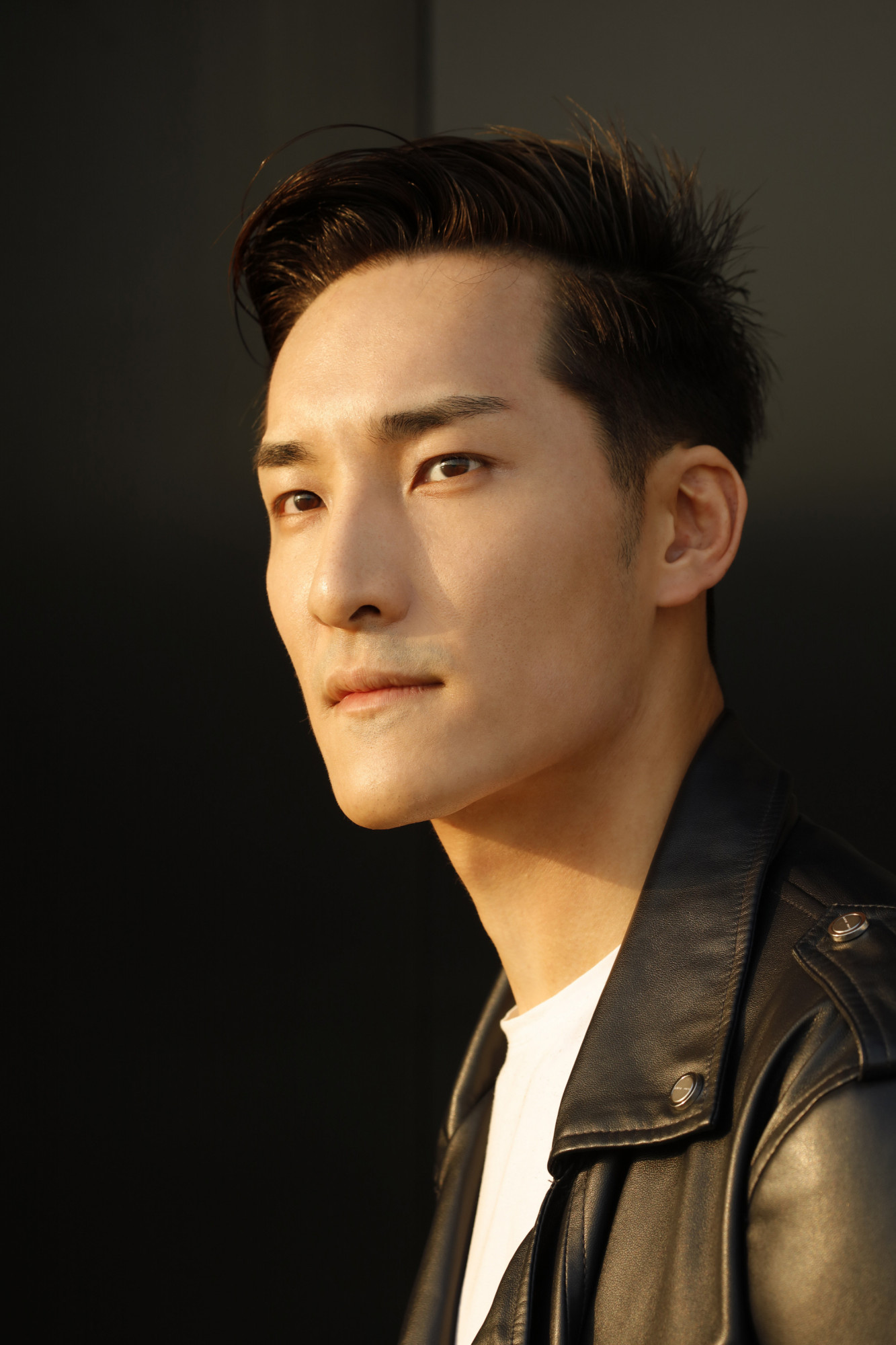 Neo L