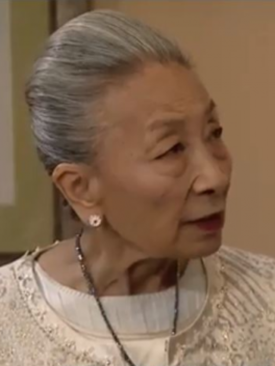 楊依依