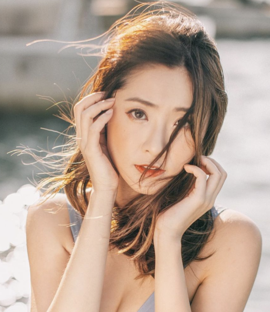Jeannie L