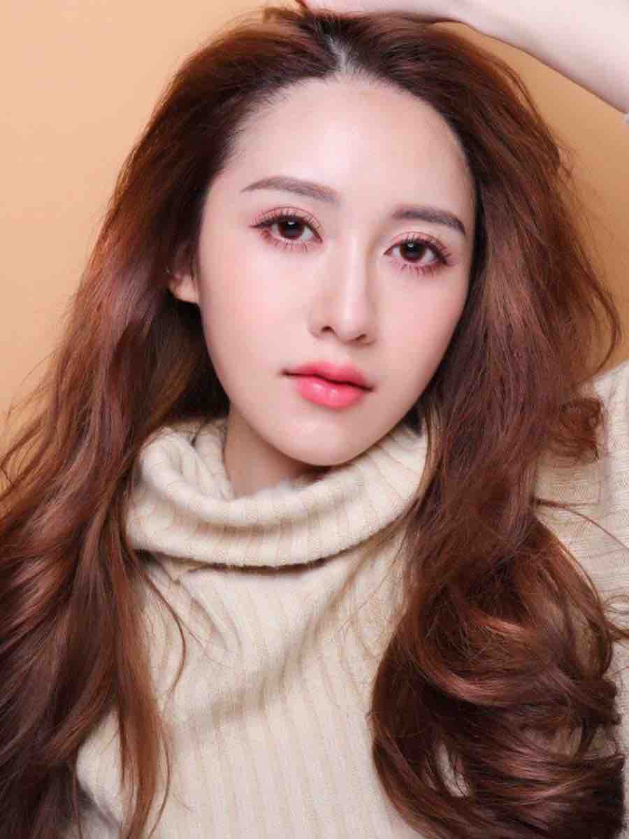 Vivi W